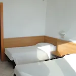 Caesar Fronte Mare In Centro Di Hotel