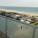 Caesar Fronte Mare In Centro Di 3*