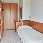 Hotel Caesar Fronte Mare In Centro Di 3*