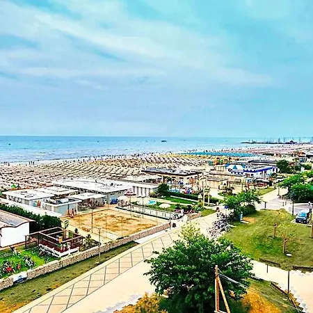 Caesar Fronte Mare In Centro Di מלון 3*