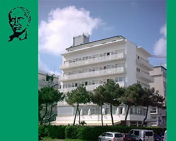 Caesar Fronte Mare In Centro Di מילאנו מריטימה
