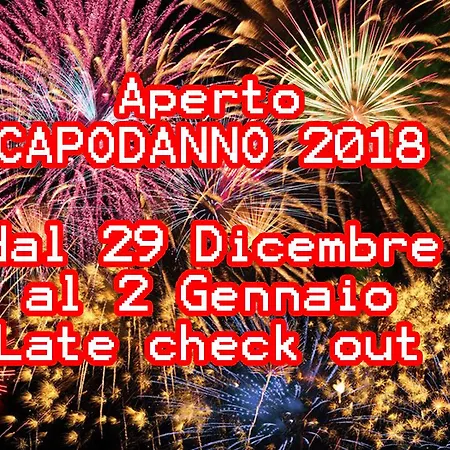 מלון Caesar Fronte Mare In Centro Di 3*